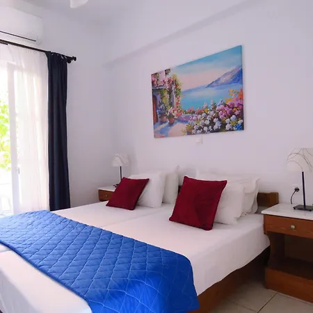 Scorpio Aparthotel 3*
