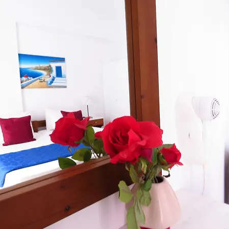 Scorpio Aparthotel Naoussa