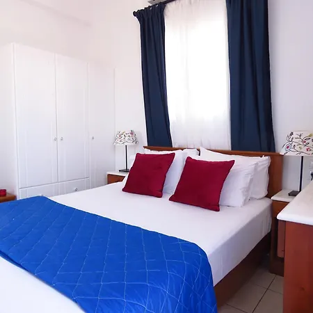Scorpio Aparthotel 3*